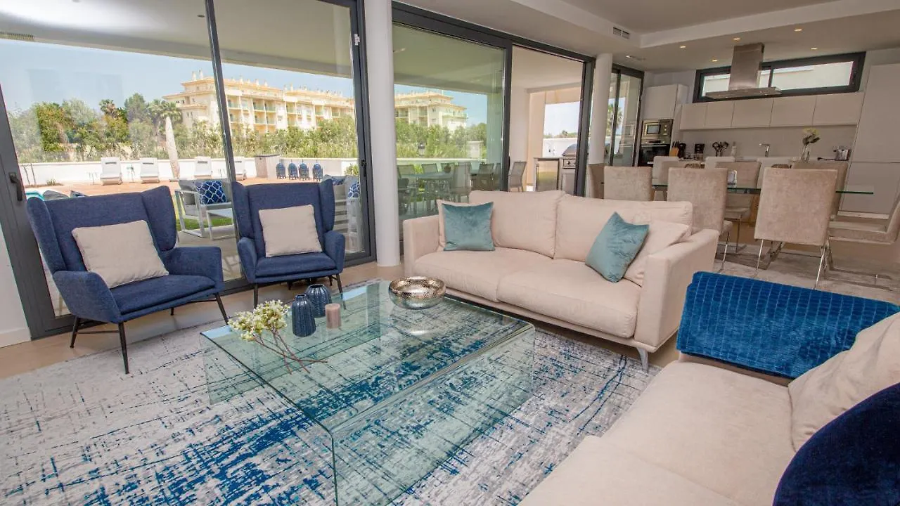 Villa Paraiso, 15 Манилва Испания